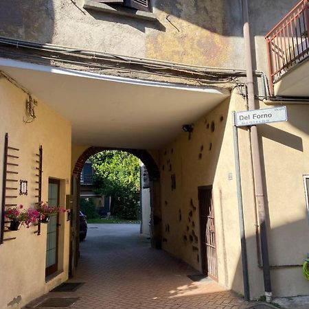 Vicolo Forno Apartment Mercallo Luaran gambar
