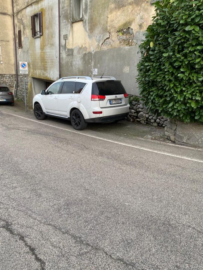 Vicolo Forno Apartment Mercallo Luaran gambar